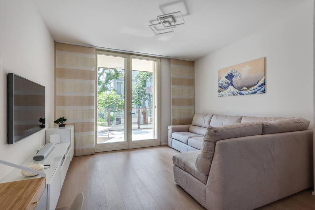 Easylife - Modern And Spacious Apt In Fiera City Life Milano Esterno foto